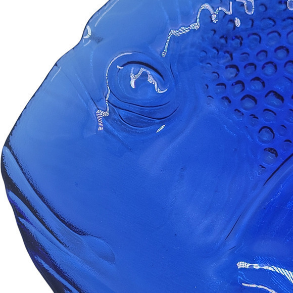 Arcoroc France Blue Glass Poisson Fish Shape Two Plates - Picture 6 of 10